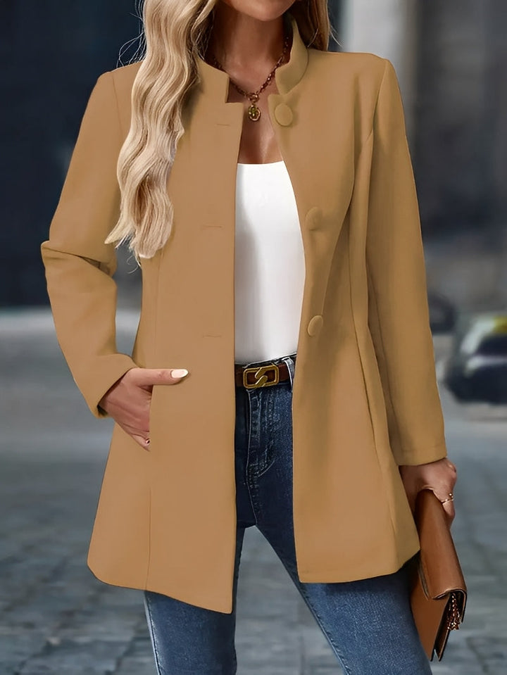 Amara | Buttoned Coat